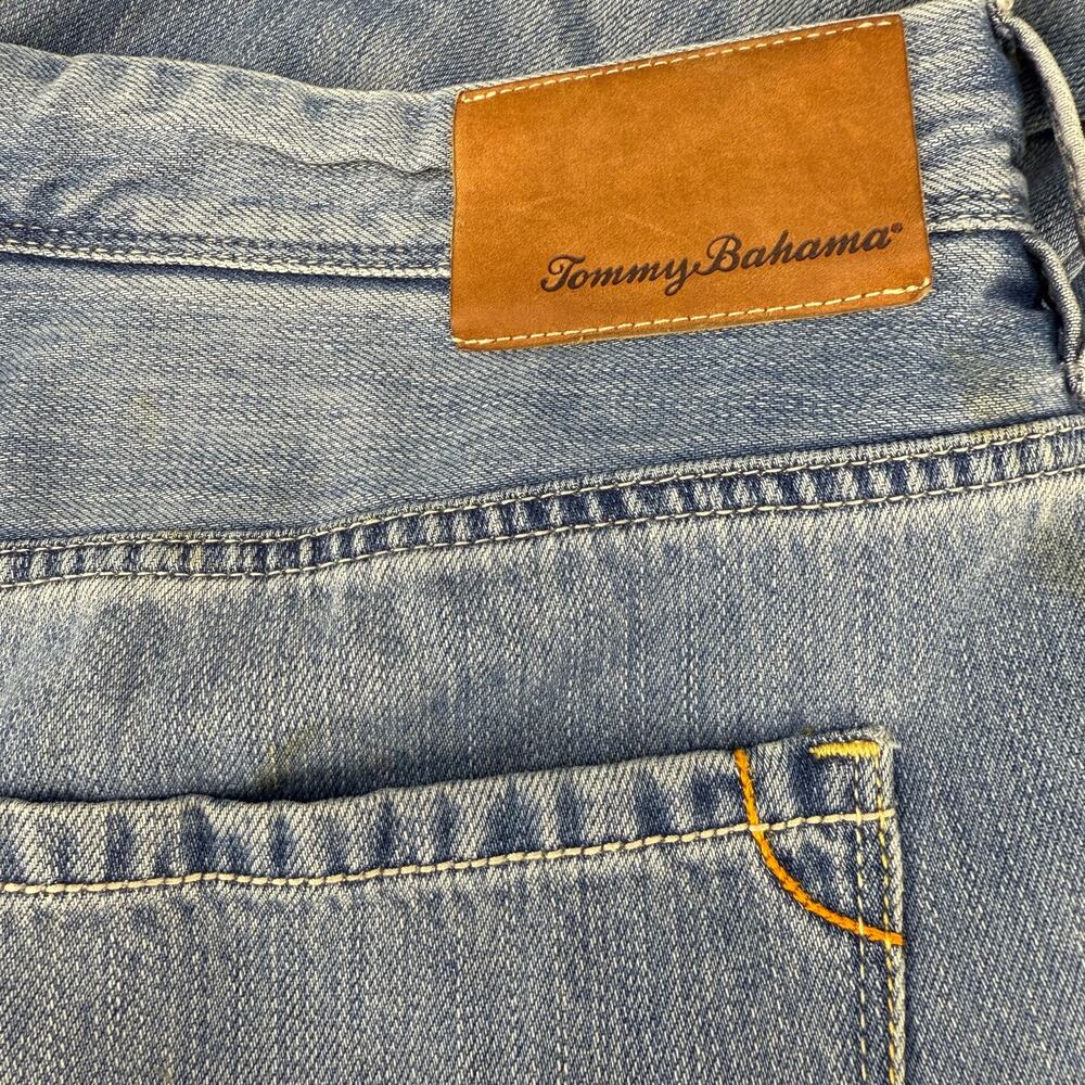 Tommy Bahama Jeans Men's 36x32 Light Blue Standard Straight Soft Denim Relaxed - Picture 6 of 15